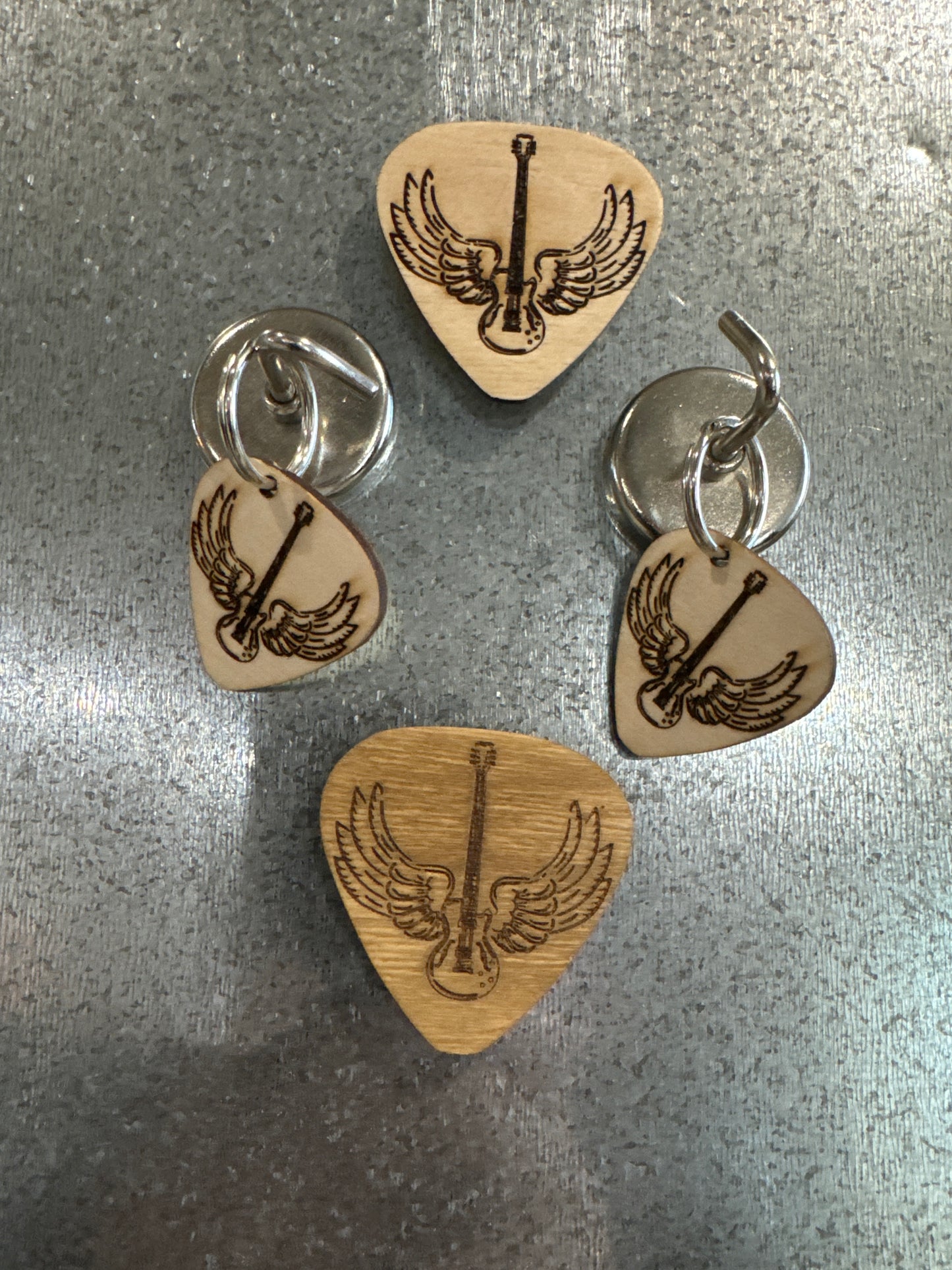 Wood Guitar Pick Magnet\Keychain